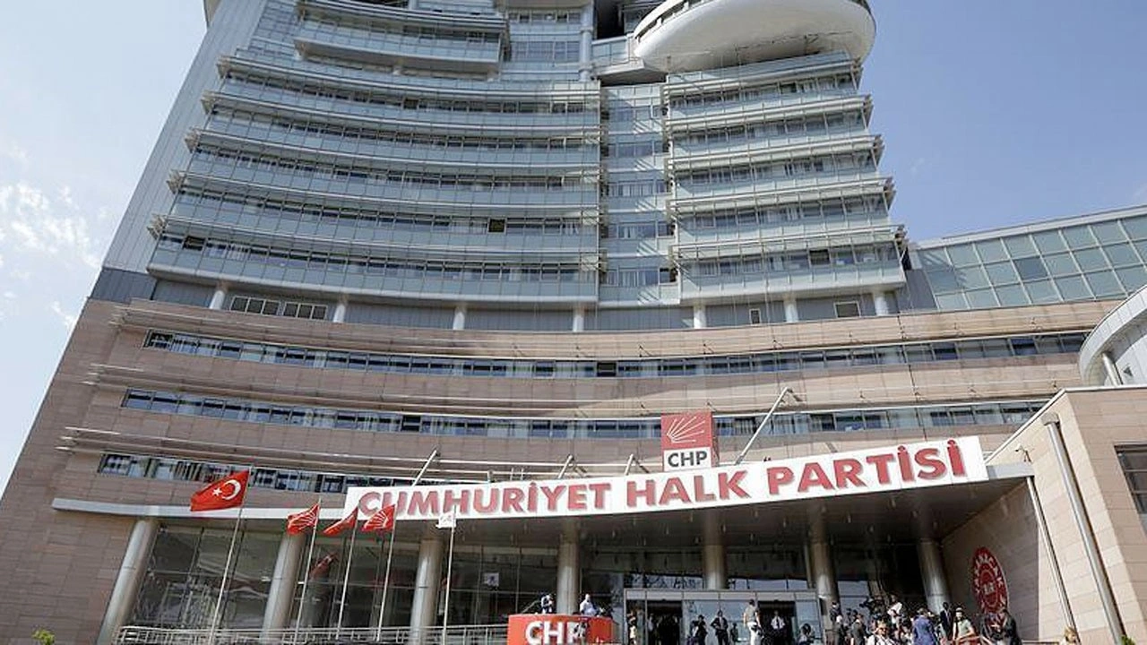 CHP açıkladı: İmamoğlu, cumhurbaşkanlığı adaylığı ön seçimine katılmaya hak kazandı