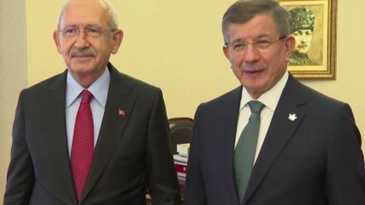 CHP lideri Kemal Kılıçdaroğlu Ahmet Davutoğlu ile görüştü