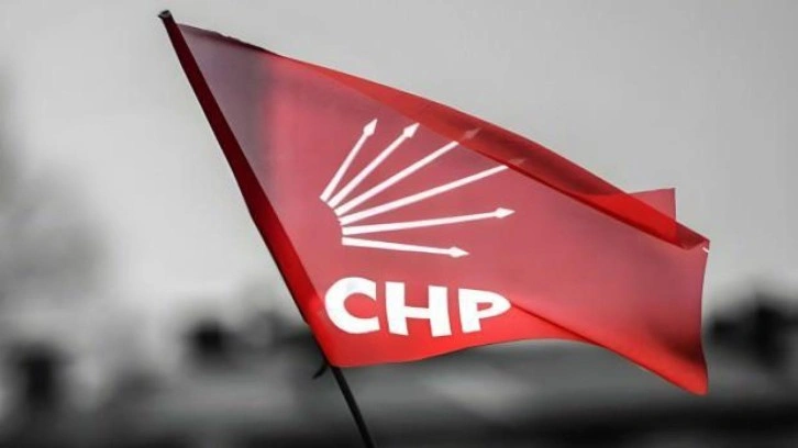 CHP'de 40 il başkanı istifa etti