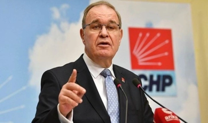 CHP'den 'beşli çete'nin AKP toplantısına katılmasına tep