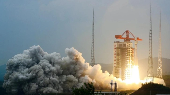 Çin, Tianhui 5-02 Uydu Grubunu Fırlattı