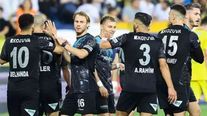 Cluj-Adana Demirspor maçı (CANLI YAYIN)