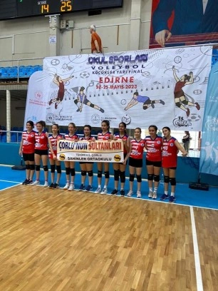 Çorlu Şahinleri Türkiye Minik Kızlar Voleybol Finallerine Katılma Hakkı Elde Etti