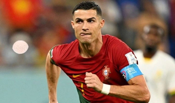 Cristiano Ronaldo'ya dev teklif: 3 yıl için 225 milyon dolar!