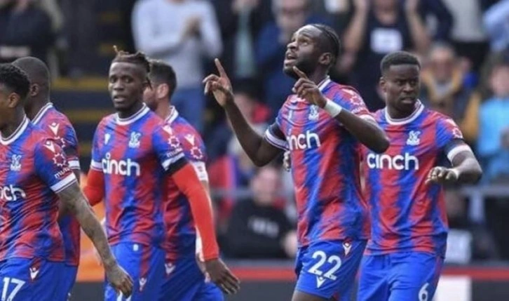 Crystal Palace, West Ham'ı deplasmanda devirdi!