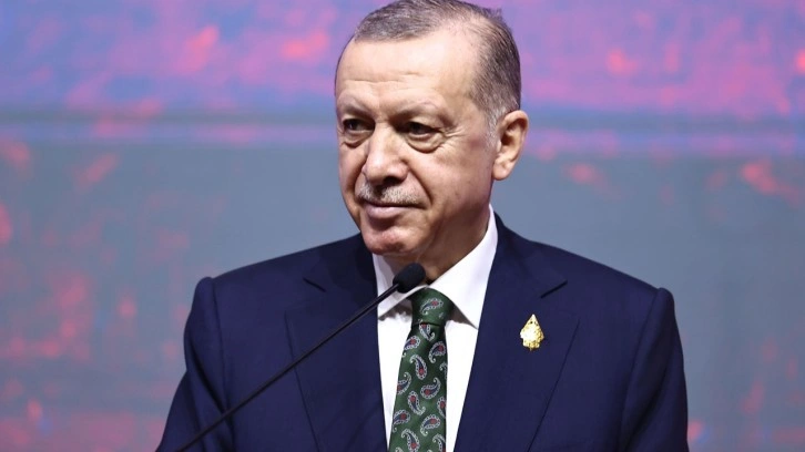 Cumhurbaşkanı Erdoğan: 42 bin 500 sağlık personeli alıyoruz