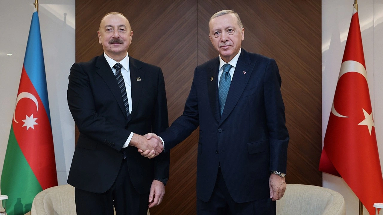 Cumhurbaşkanı Erdoğan, İlham Aliyev ile bir araya geldi