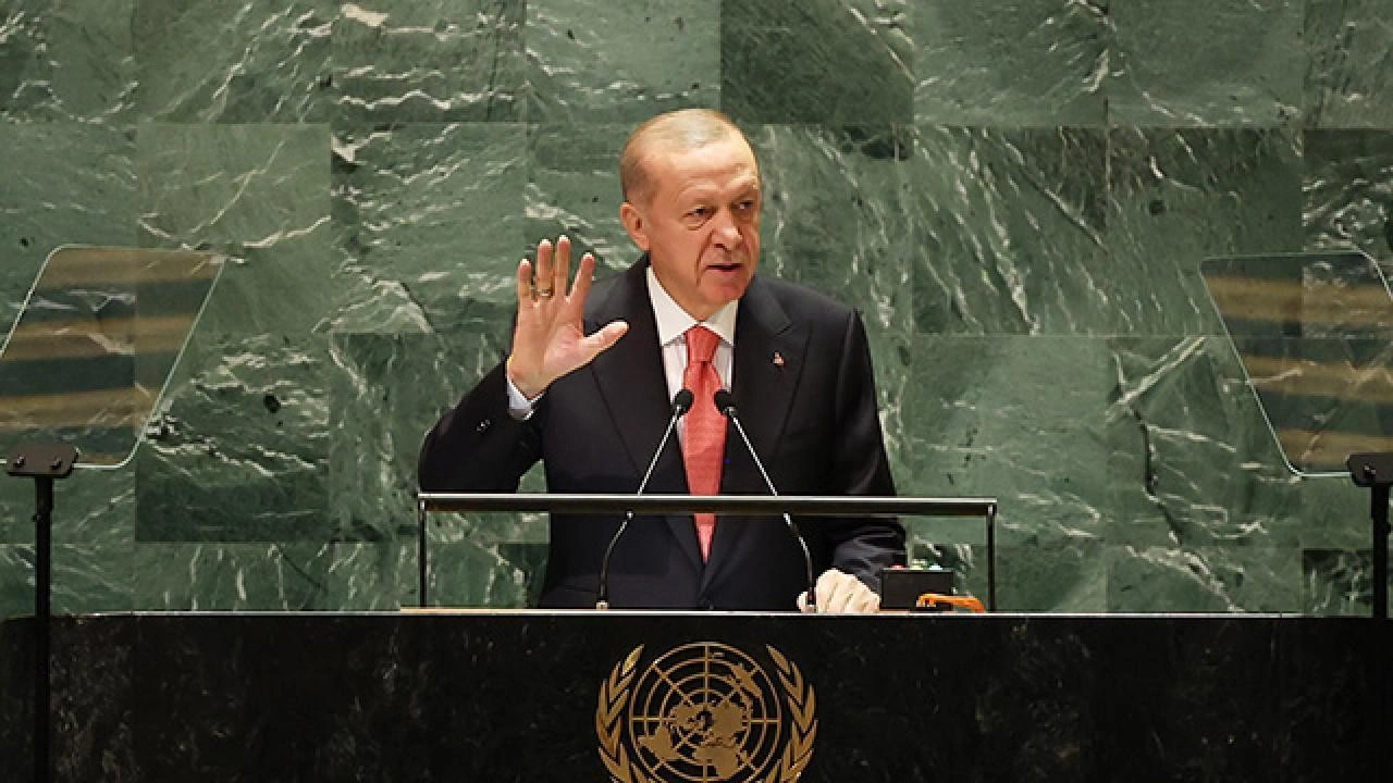 Cumhurbaşkanı Erdoğan'ın tarihi konuşması kitaplaştırıldı