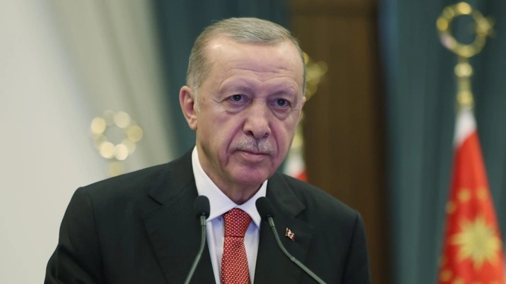 Cumhurbaşkanı Erdoğan, karne sevinci yaşayan öğrencileri tebrik etti