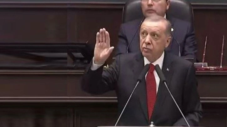 Cumhurbaşkanı Erdoğan, Kılıçdaroğlu'nu eleştirdiği sırada hareketlenen salonu böyle susturdu