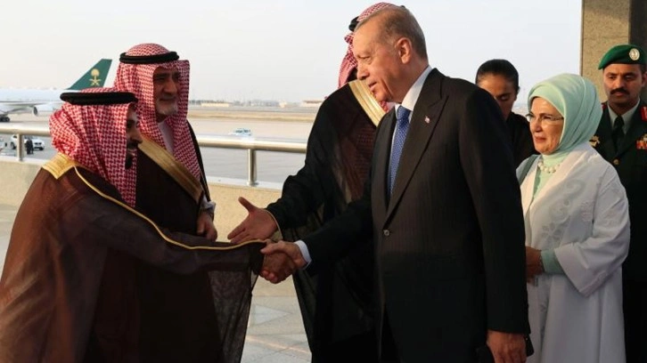 Cumhurbaşkanı Erdoğan Suudi Arabistan'da