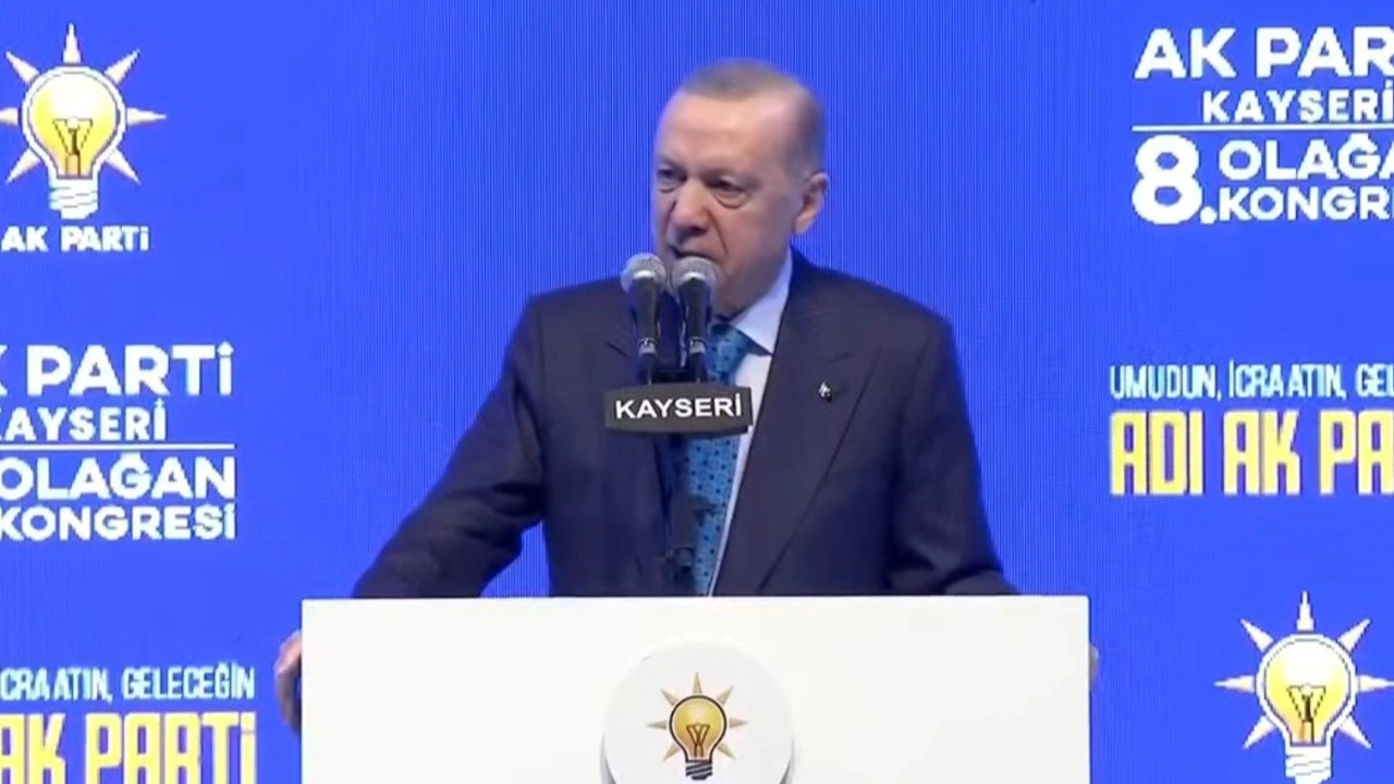 Cumhurbaşkanı Erdoğan: Ya o silahlar gönüllü bırakılacak ya da...