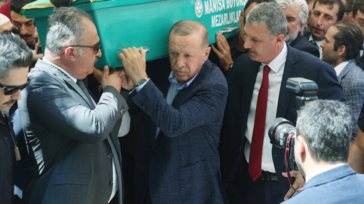 Cumhurbaşkanı Erdoğan, yakın dostunu böyle uğurladı: Hakan sen de hakkını bize helal et