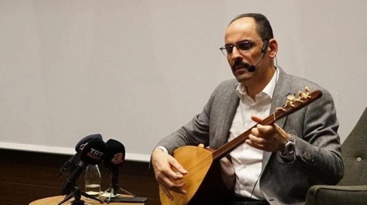 Cumhurbaşkanlığı Sözcüsü İbrahim Kalın, söylediği türkü ile gençleri mest etti