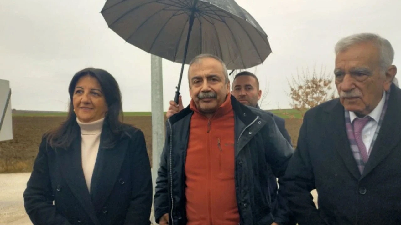 DEM Parti İmralı heyeti, Selahattin Demirtaş'ı ziyaret etti: Liderlere teşekkür etti