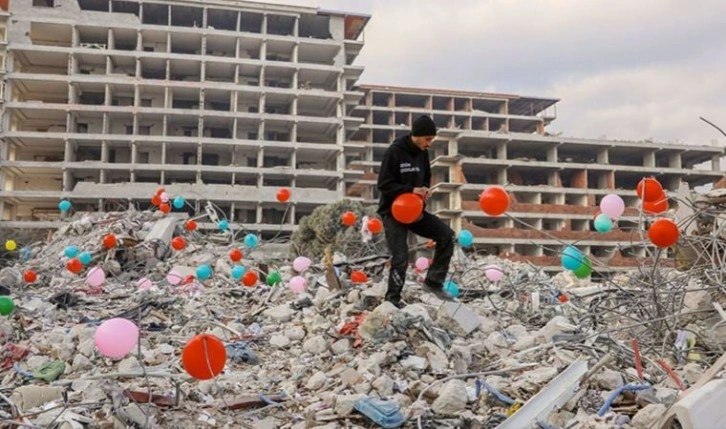 Deprem psikolojik travmalara yol açtı, uzmanlar uyardı: 'Romantize etmeyin'