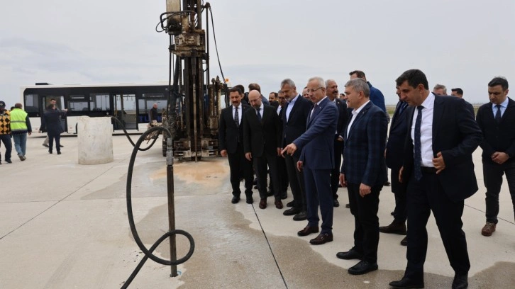 Depremde zarar gören Hatay Havalimanı'nda uçuşlar başlıyor