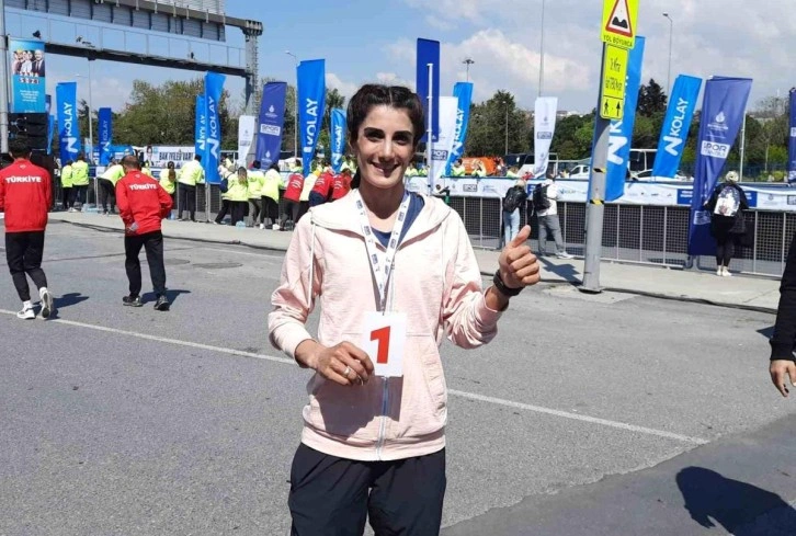 Depreme kampta yakalanan Yayla Gönen yarı maratonda birinci oldu