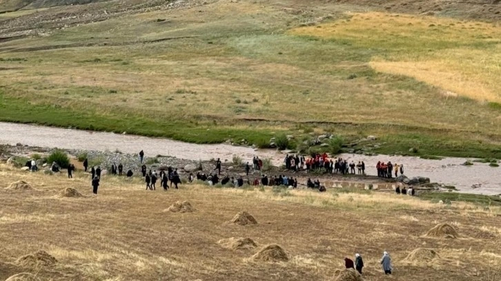 Dereyi geçerken akıntıya kapılmıştı: Acı haber geldi!