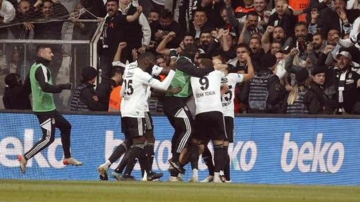 Dev derbide Beşiktaş, Galatasaray'ı geriden gelip devirdi!