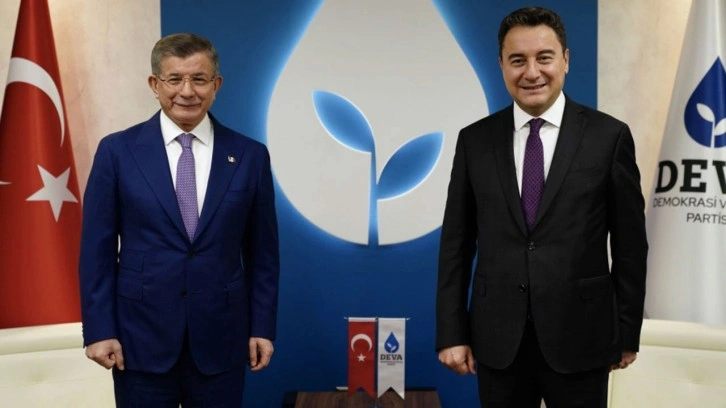 DEVA Partili ile Gelecek Partisi birleşiyor! Babacan Genel Başkan, Davutoğlu Onursal Başkan