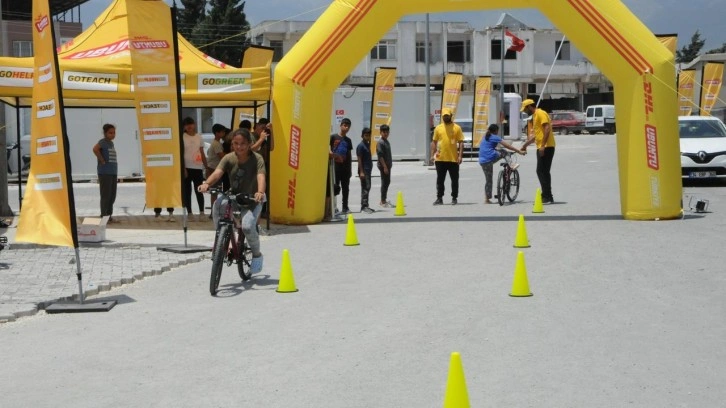 DHL, Hatay'da depremzedelere yardım için projeler hazırladı