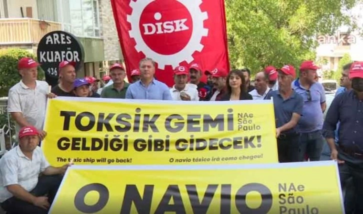 DİSK'ten Brezilya Büyükelçiliği önünde 'asbestli gemi' protestosu