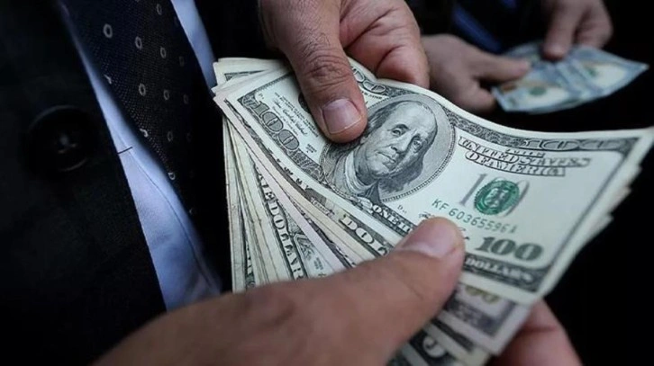 Dolar, 18,17 lira seviyesine kadar çıkarak yıl içi zirvesini yeniledi