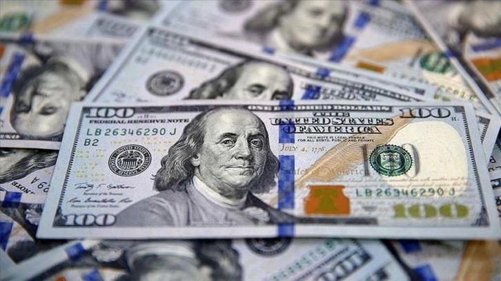 Dolar hızla yükselirken Euro düşüyor! Dolar dün gece saatlerinde 18,70'e kadar çıktı