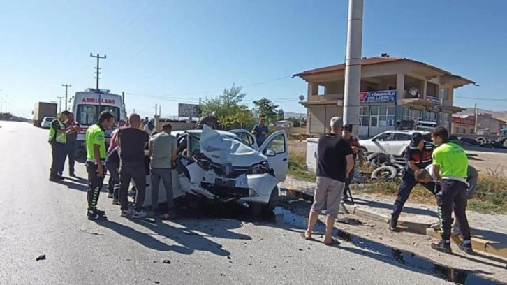 Düğün yolunda aile faciayı yaşadı!