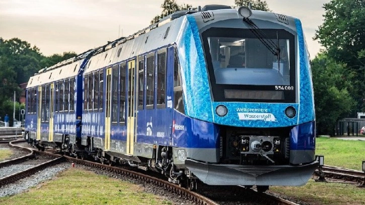 Dünyanın Hidrojenle Çalışan İlk Treni Seferlerine Başladı