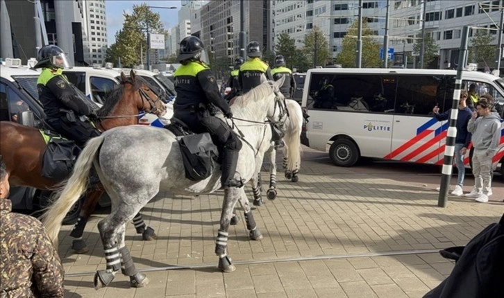 Dutch police disperse planned Quran burning rally of Islamophobic group Pegida