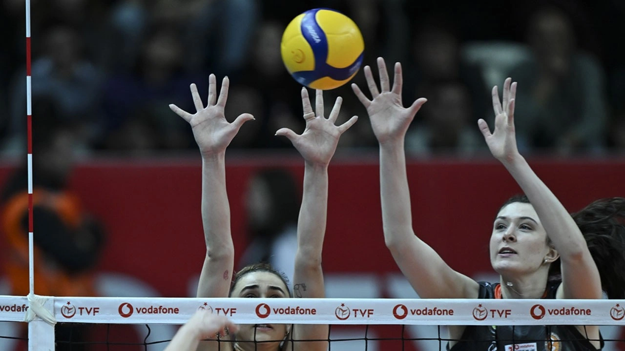 Eczacıbaşı çeyrek finalde Volley Milano'ya direnemedi