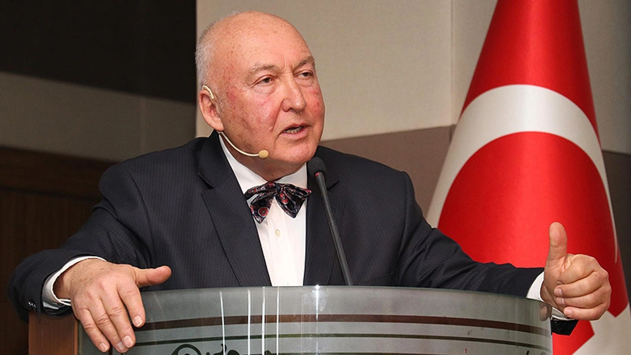 Ege'de deprem fırtınası! Prof. Dr. Övgün Ahmet Ercan iki korkunç ihtimali sıraladı