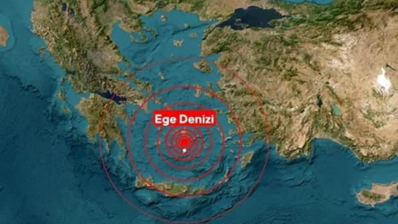 Ege'de deprem! İzmir de sallandı!