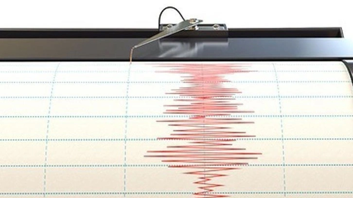 Ege Denizi'nde korkutan deprem!