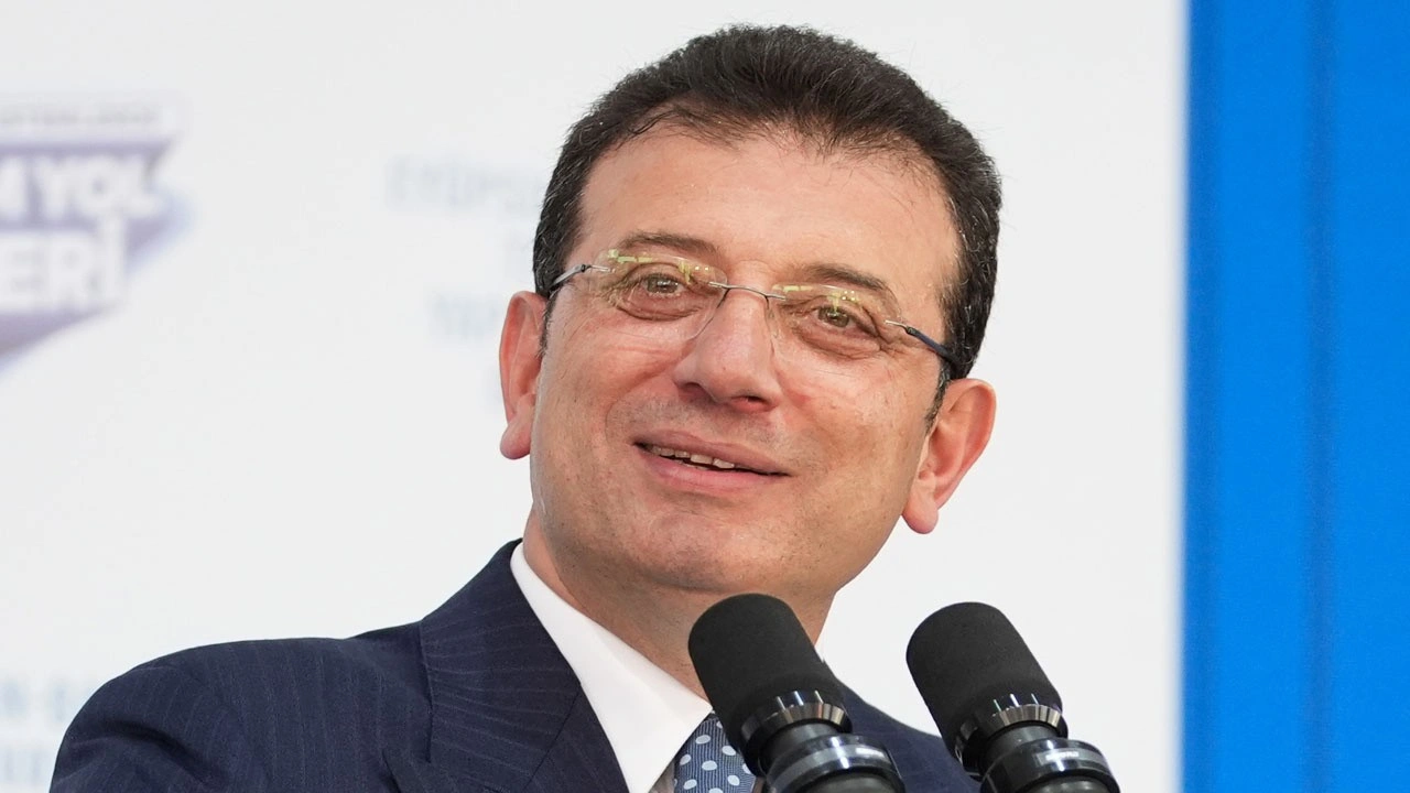 Ekrem İmamoğlu paylaştı: İstanbul’da yeni taksilerin tasarımı belli oldu