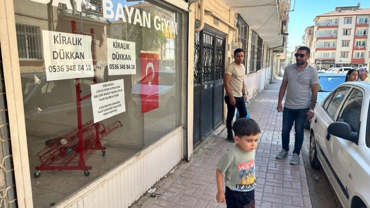 Elazığ'da şaşırtan 'kiralık' ilanı: Gören dönüp bir daha bakıyor