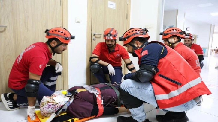 Elazığ’da 6.7'lik deprem tatbikatı yapıldı