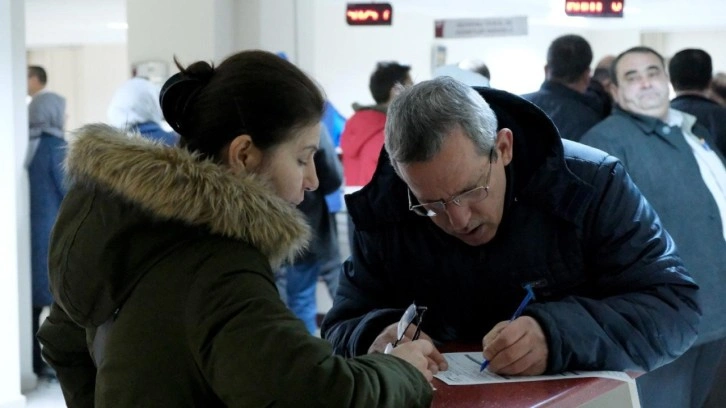 Emeklilikte borsaya takılanlar! Parasını alan koştu