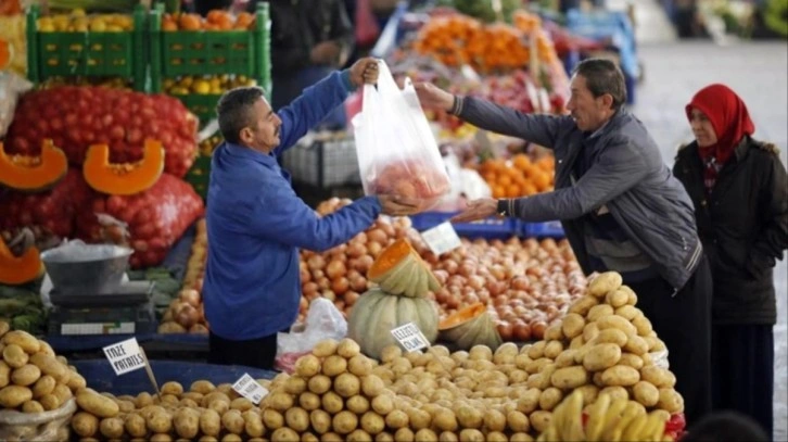 Enflasyon kasımda yüzde 3,28 arttı, yıllık bazda yüzde 61,98 oldu