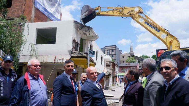 Erzurum’da kentsel dönüşüm için düğmeye basıldı Murat Paşa Mahallesi’nde ilk kazma vuruldu