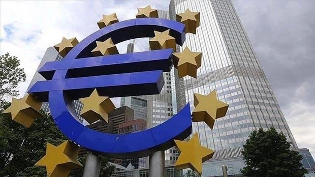 Euro Bölgesi'nde kredi koşulları sıkılaştırılıyor