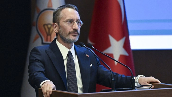 Fahrettin Altun'dan 'yerli ve milli' sosyal medya çağrısı