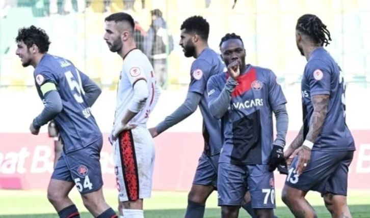 Fatih Karagümrük'te Kouassi ile yollar ayrıldı