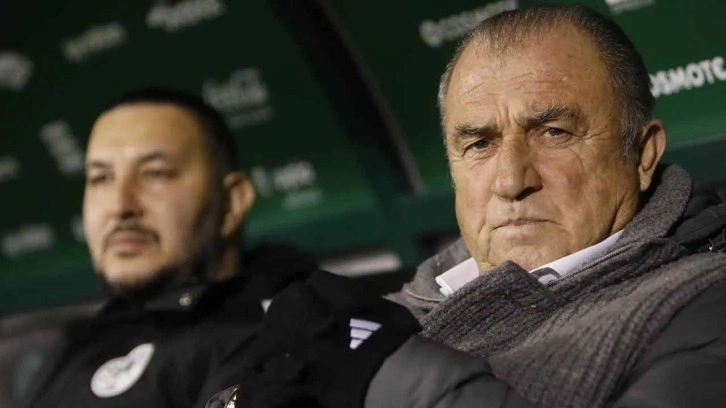 Fatih Terim yönetimindeki Panathinaikos, Yunanistan Kupası'nda finale yükseldi