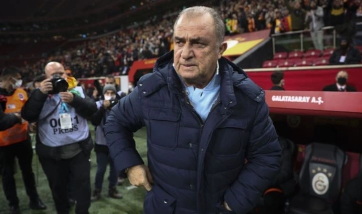 Fatih Terim'den anlamlı davranış: Formasını bağışladı!