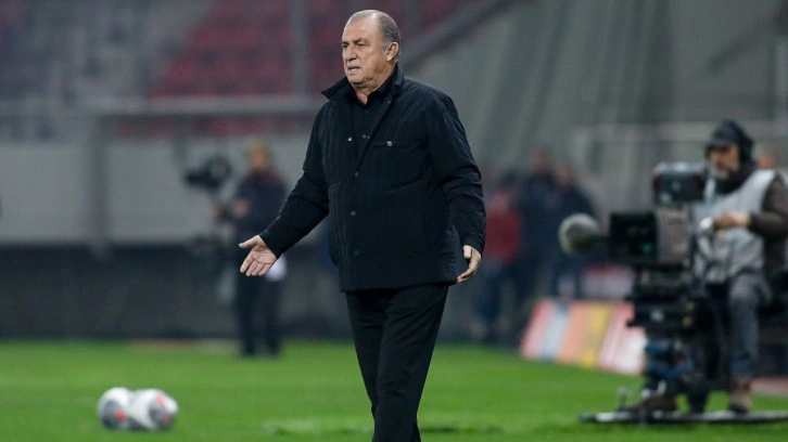 Fatih Terim'in Panathinaikos'u Olympiakos'u penaltılarla eledi