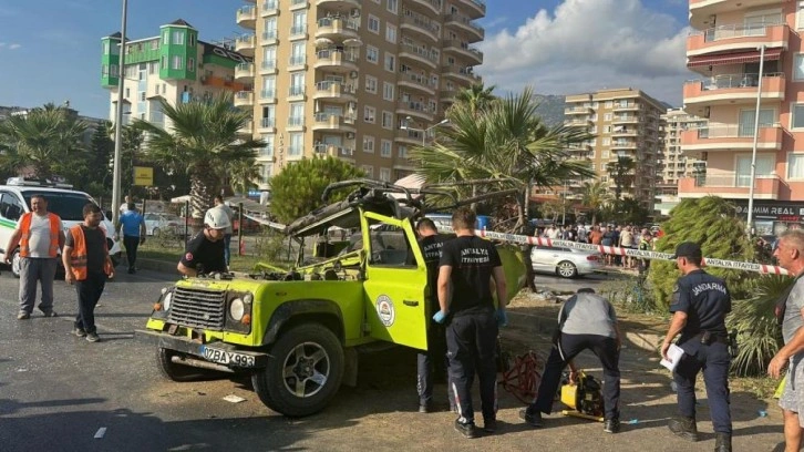 Feci kaza: Safari aracı takla attı! Ölü ve çok sayıda yaralı var