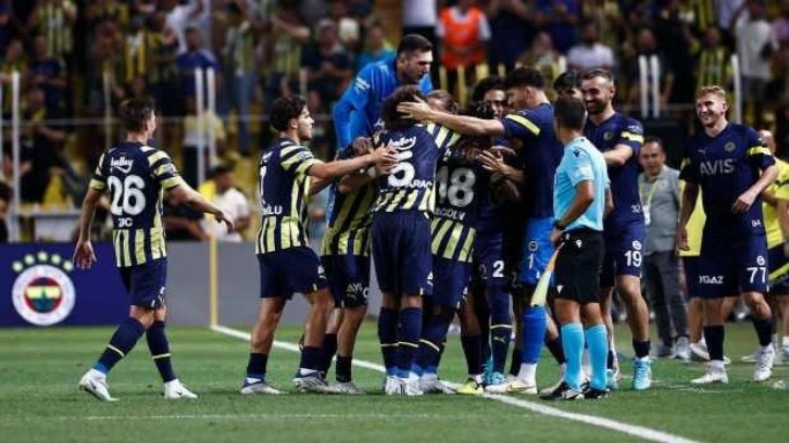 Fenerbahçe kafilesi Slovacko maçı için Çekya'ya gitti!